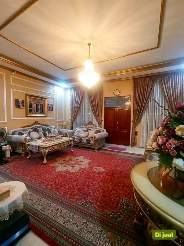 dijual rumah jatibening