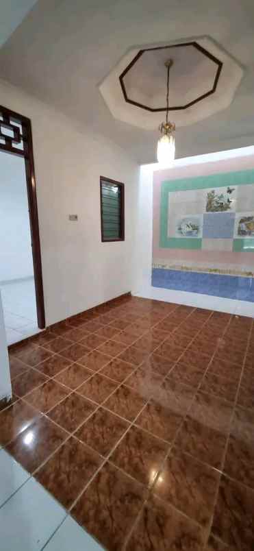 dijual rumah jatirejo