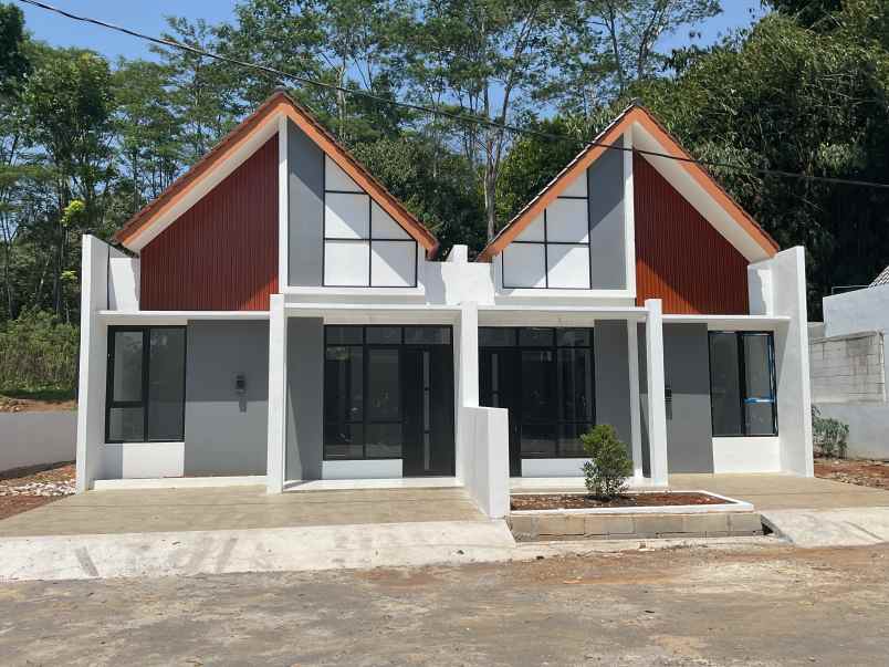 dijual rumah jatirejo cepoko