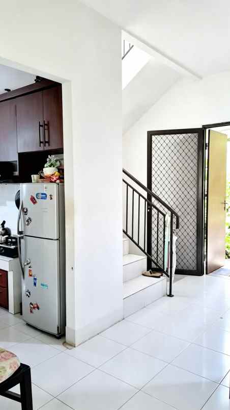 dijual rumah jatiwaringin