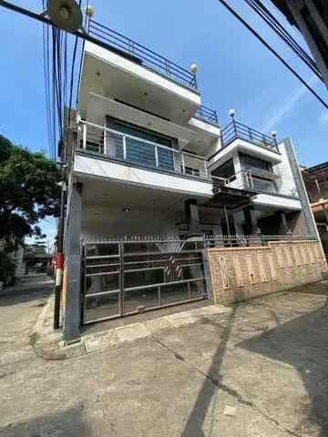 dijual rumah jatiwaringin
