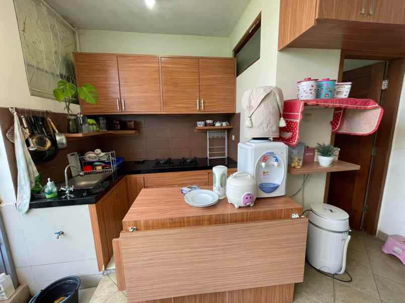 dijual rumah jl arcamanik