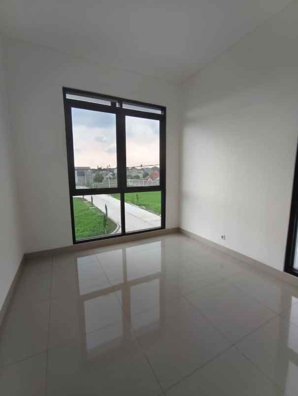 dijual rumah jl batununggal indah