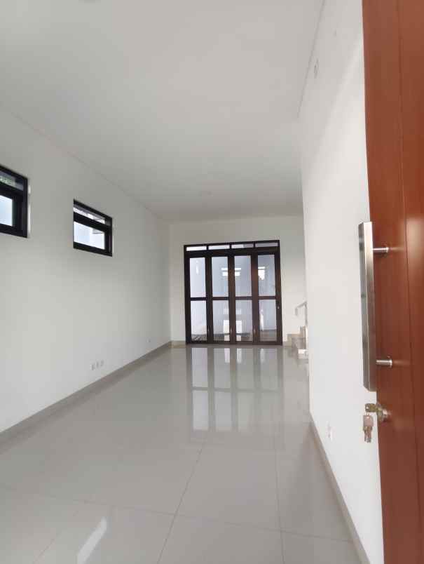 dijual rumah jl batununggal indah