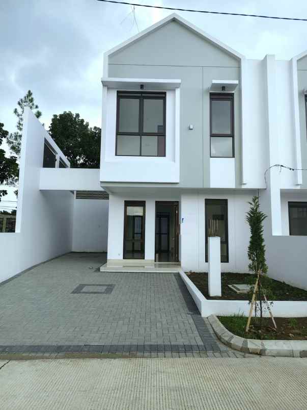 dijual rumah jl batununggal indah