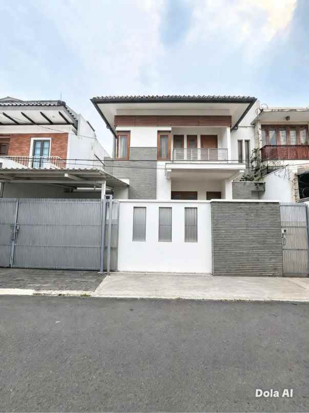dijual rumah jl benda kebayoran baru