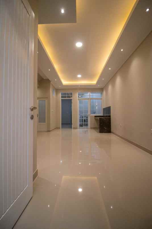 dijual rumah jl cisaranten arcamanik