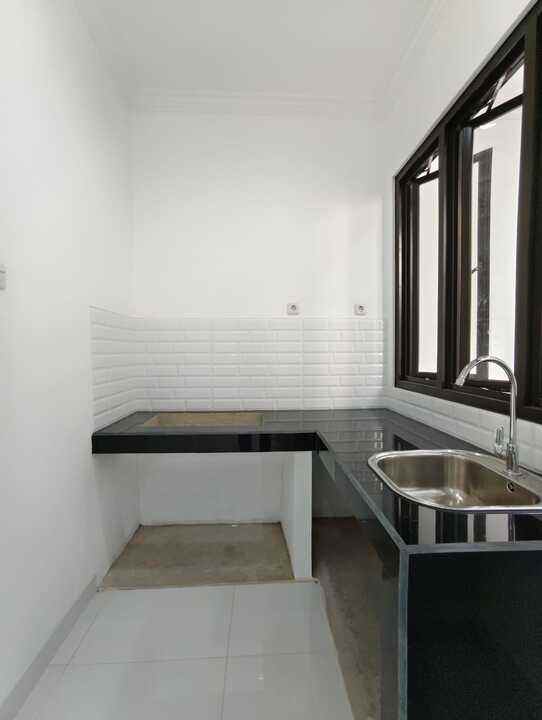 dijual rumah jl cisaranten kulon bandung