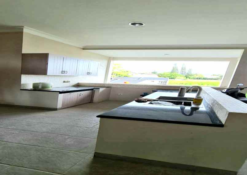 dijual rumah jl gegerkalong