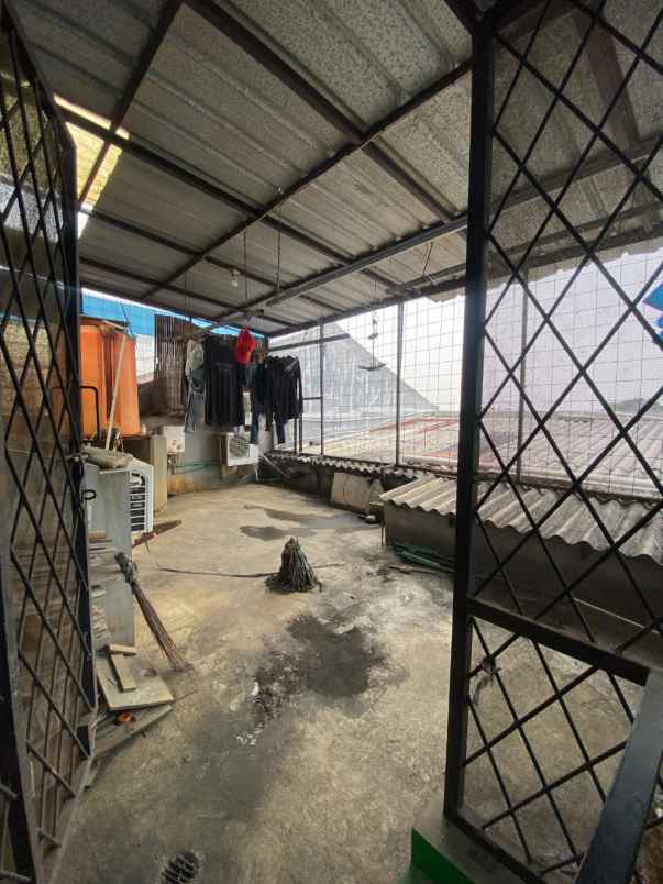 dijual rumah jl h sarmah pdk kacang timur