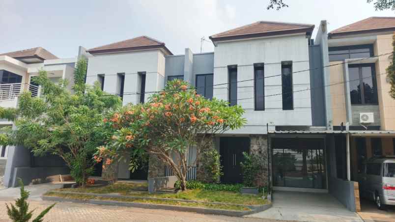 dijual rumah jl kayu manis rt 03 rw 03