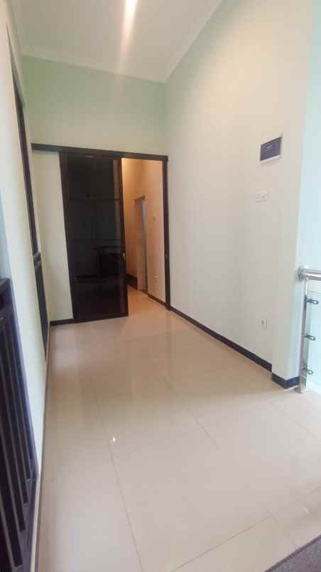 dijual rumah jl kayu manis rt 03 rw 03