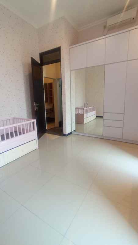 dijual rumah jl kayu manis rt 03 rw 03