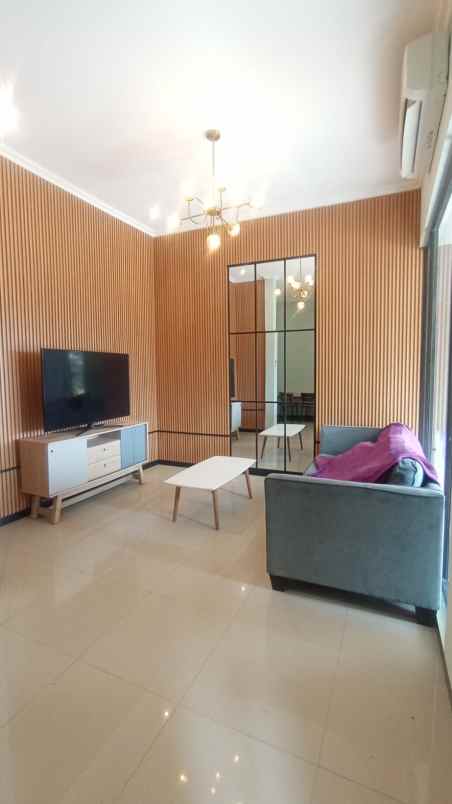 dijual rumah jl kayu manis rt 03 rw 03
