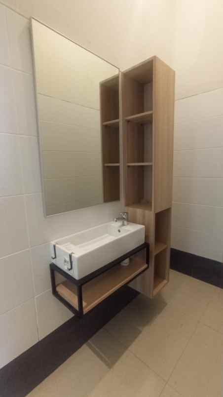 dijual rumah jl kayu manis rt 03 rw 03