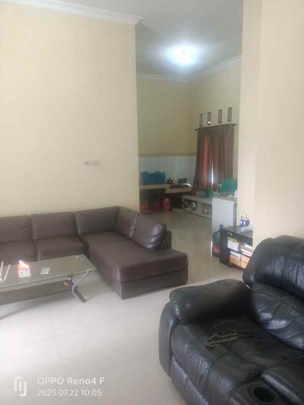 dijual rumah jl melati indah delima