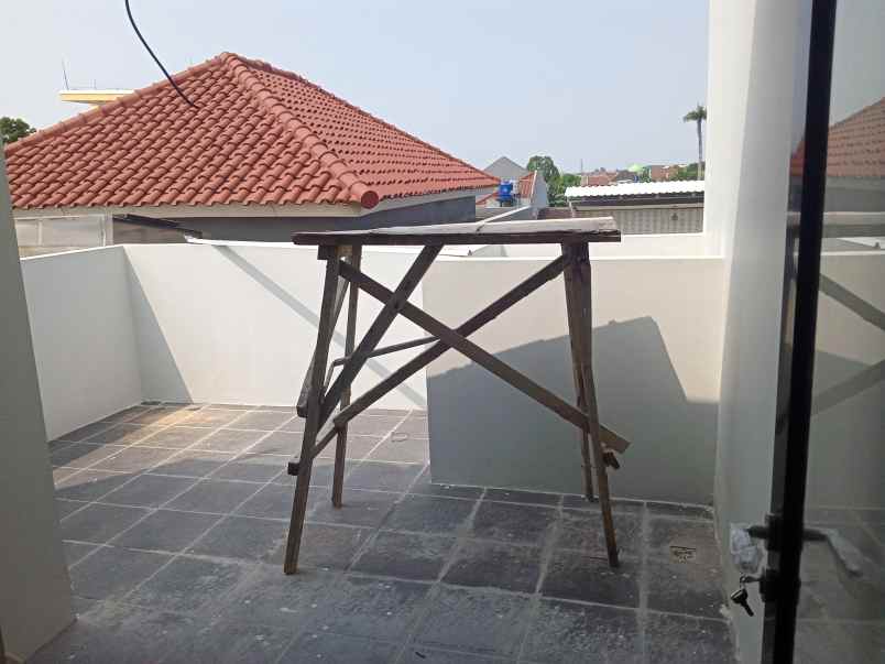 dijual rumah jl raden sanim tanah baru