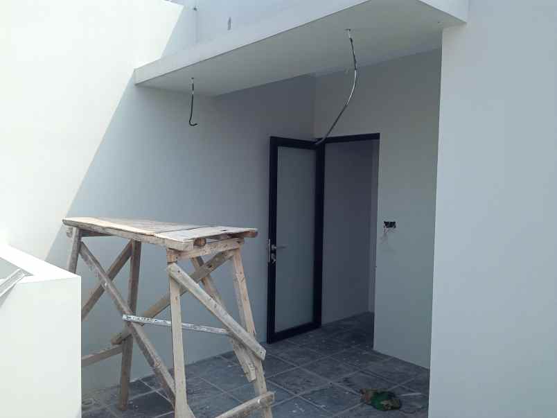 dijual rumah jl raden sanim tanah baru