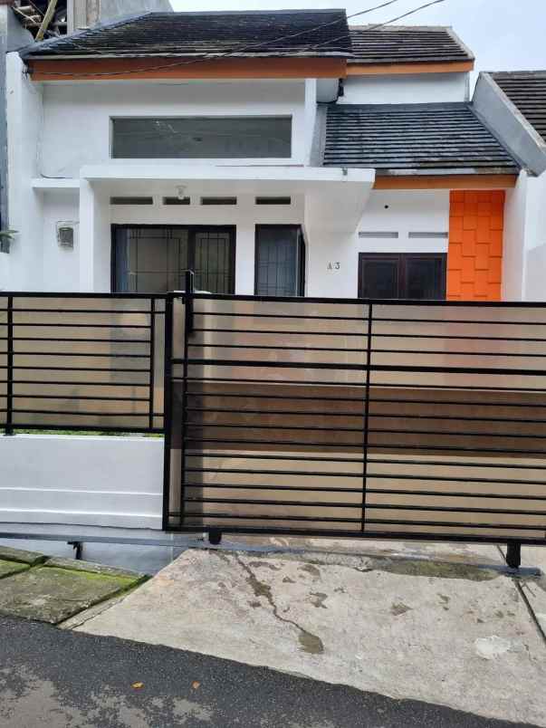 dijual rumah jl rtm