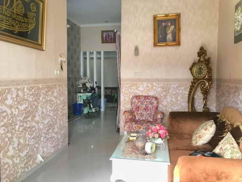 dijual rumah jl serasi delima simpang