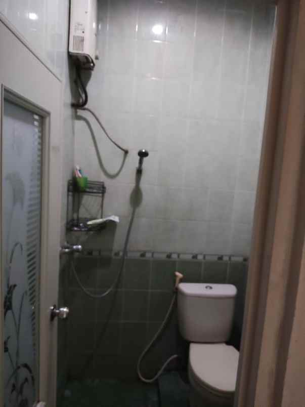 dijual rumah jl sindang sari antapani