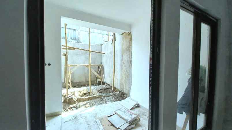 dijual rumah jl turangga buah batu