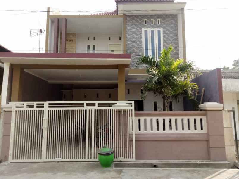 Rumah Dijual 2 Lantai Di Pakis Malang Dekat Universitas Wisnuwardhana