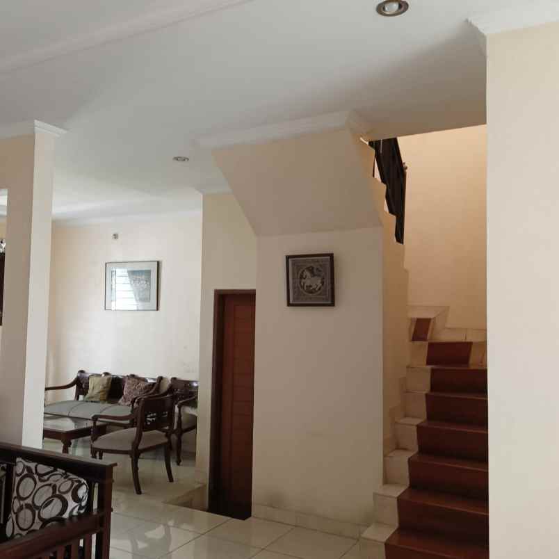 dijual rumah kalimalang