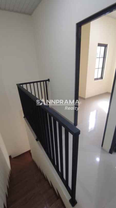 dijual rumah kalisari