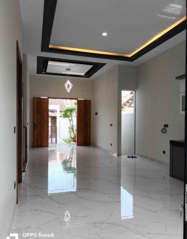 dijual rumah kaliurang km 8