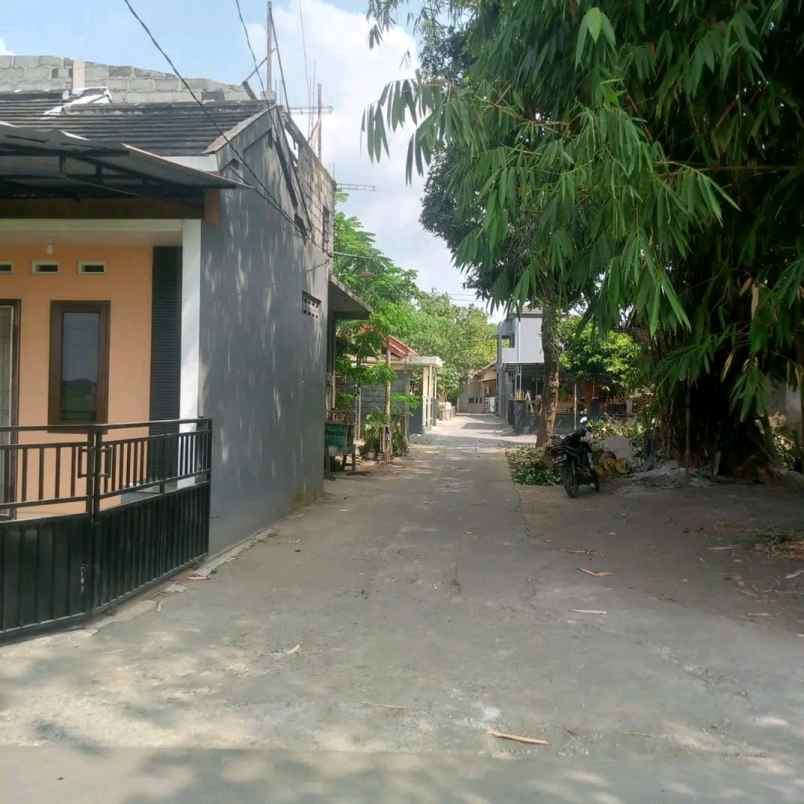 dijual rumah kampus unisa