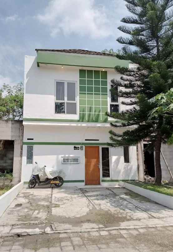 dijual rumah karadenan