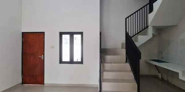 dijual rumah karah agung