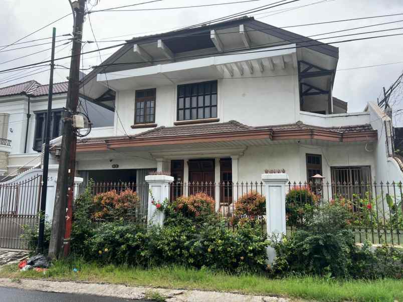 dijual rumah karmel 5 kebon jeruk