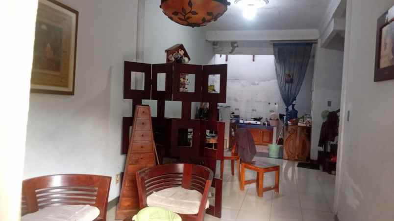 dijual rumah kebon jeruk