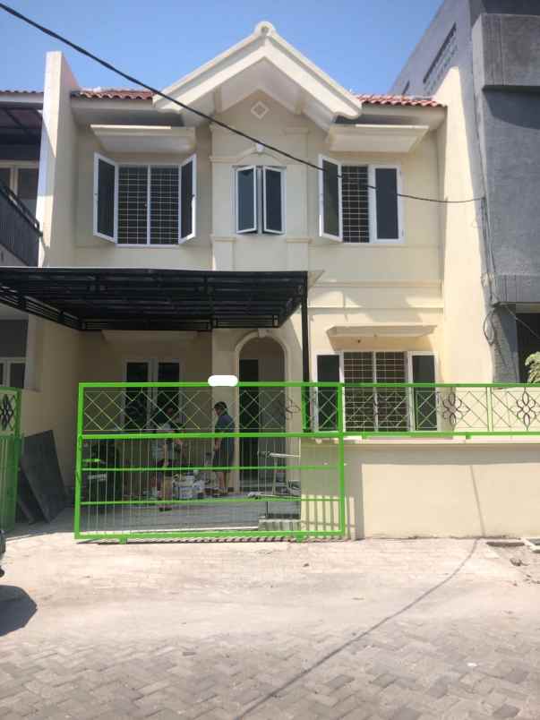 dijual rumah kebonsari