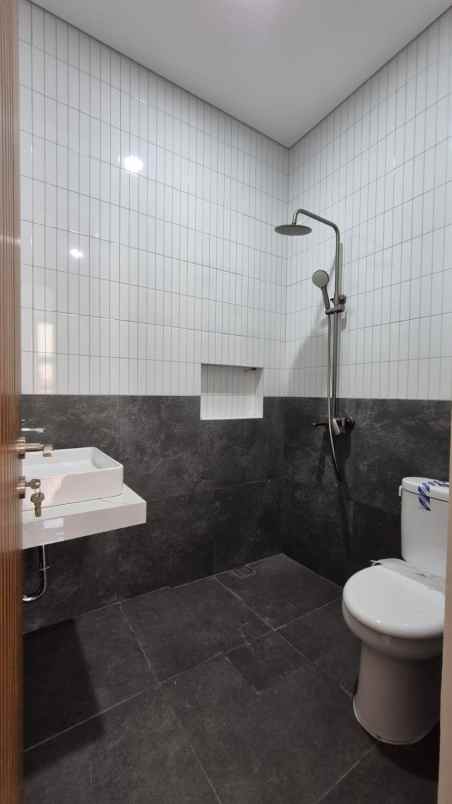 dijual rumah kelapa nias kelapa gading