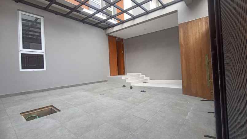 dijual rumah kelapa nias kelapa gading