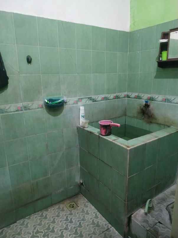 dijual rumah kemlaten