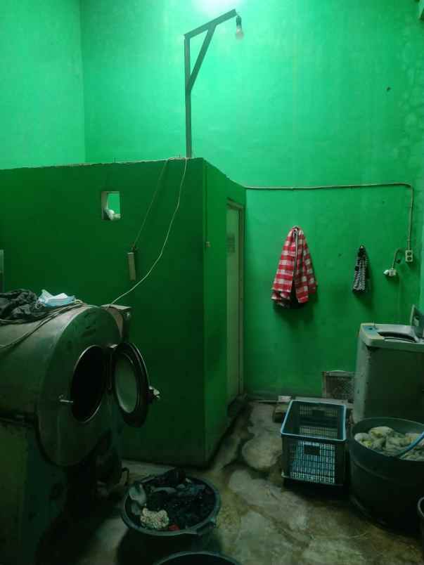 dijual rumah kemlaten