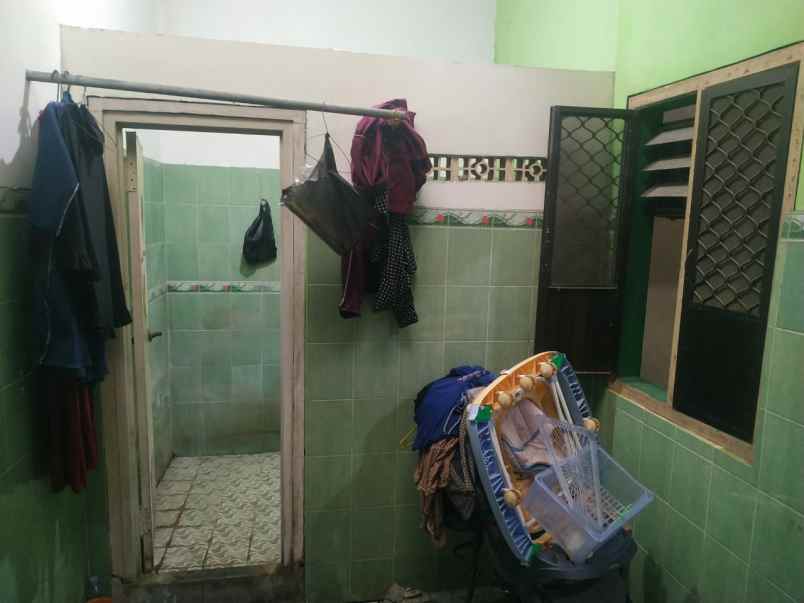 dijual rumah kemlaten