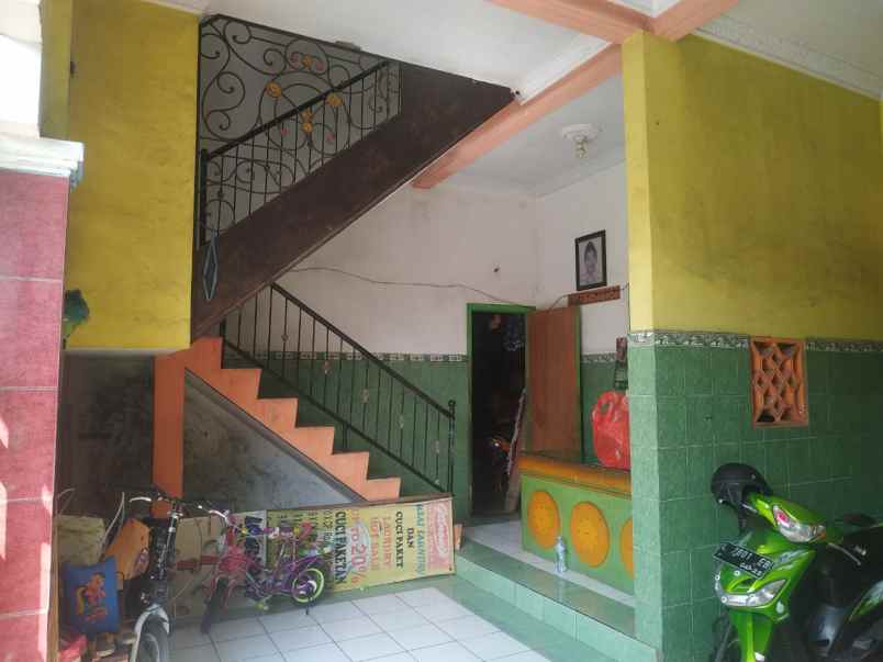 dijual rumah kemlaten