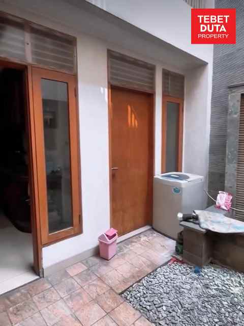 dijual rumah kenayoran baru