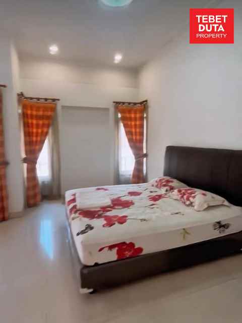 dijual rumah kenayoran baru