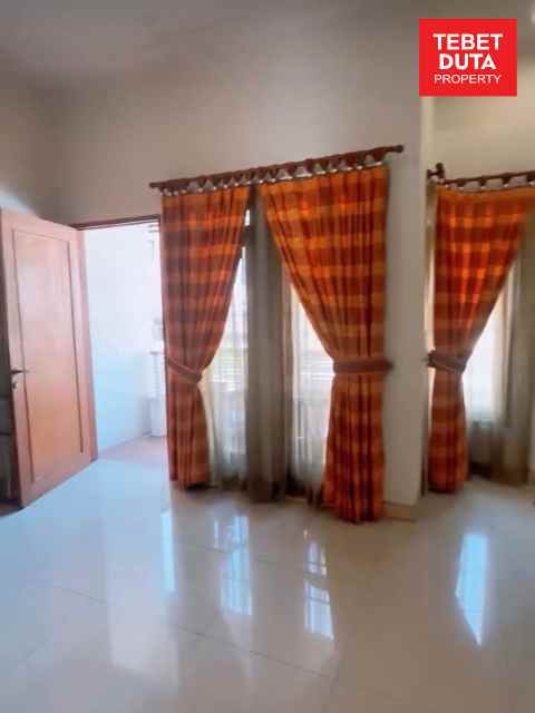 dijual rumah kenayoran baru