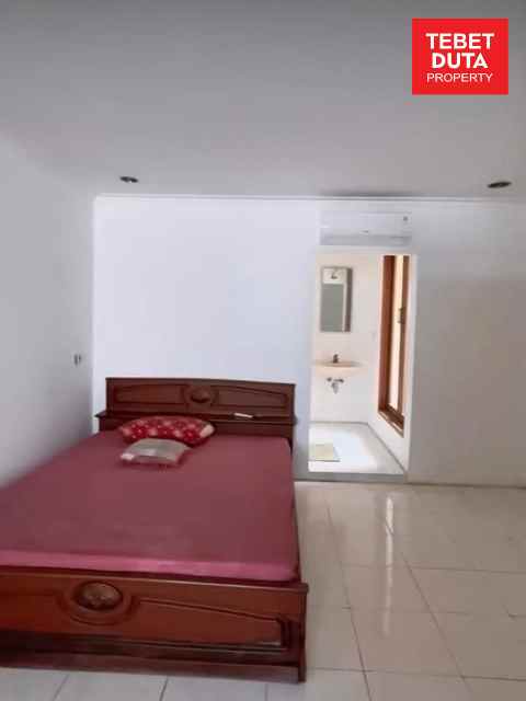 dijual rumah kenayoran baru