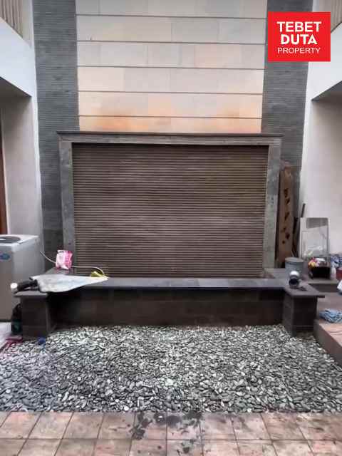 dijual rumah kenayoran baru