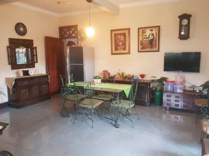 dijual rumah klampis semolo barat