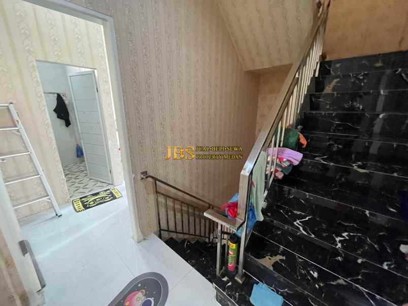 dijual rumah komplek cemara asri jalan