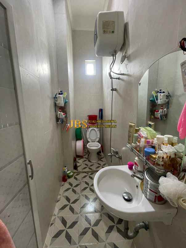 dijual rumah komplek cemara asri jalan